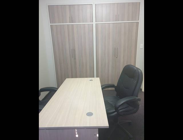 112M² BUSINESS FOR SALE IN BOKSBURG CENTRAL